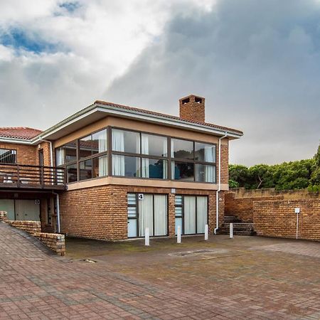 Great White Accommodation Kleinbaai Екстер'єр фото